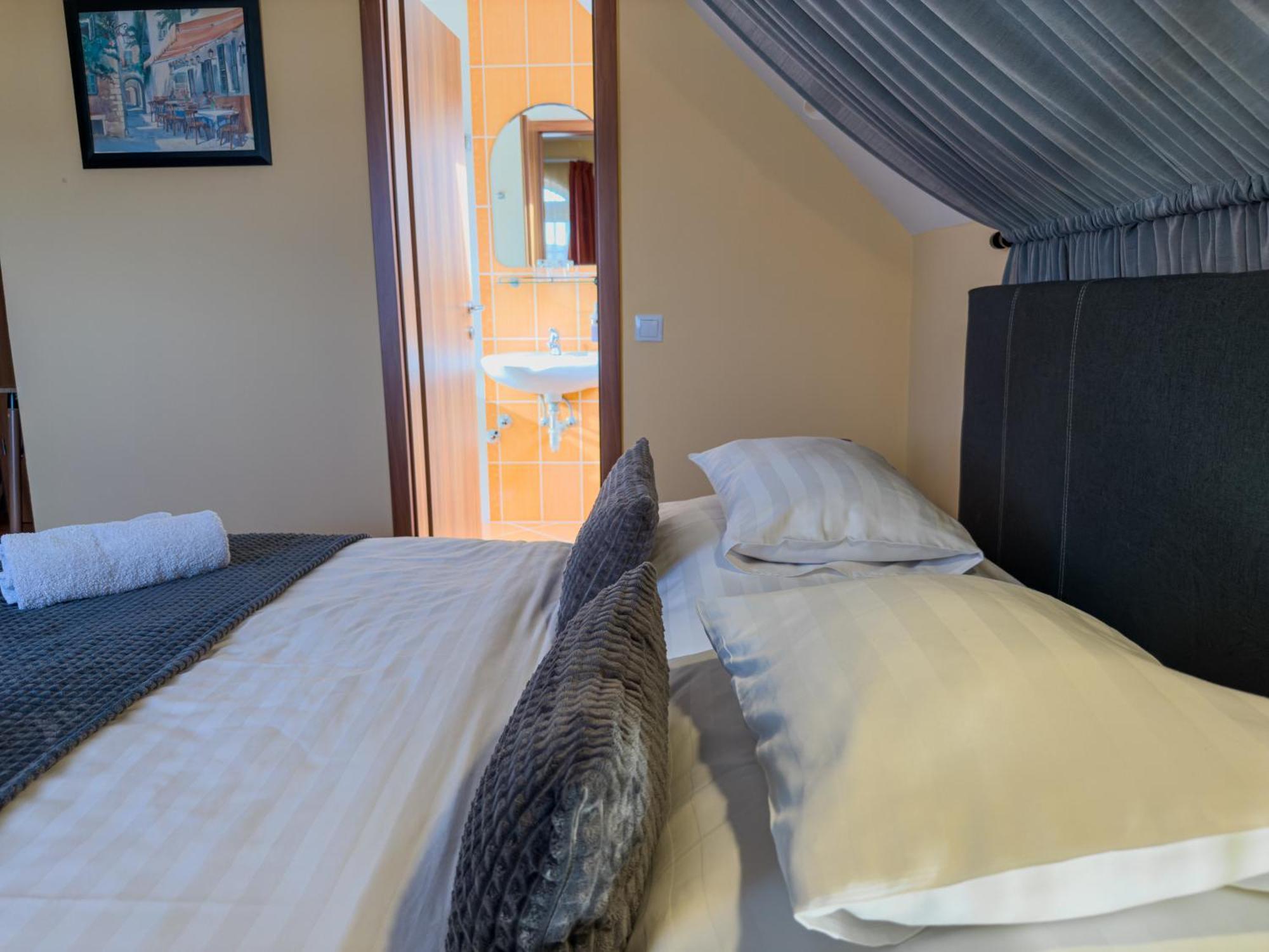 Barackvirag Vendeghaz Hotell Tihany Exteriör bild