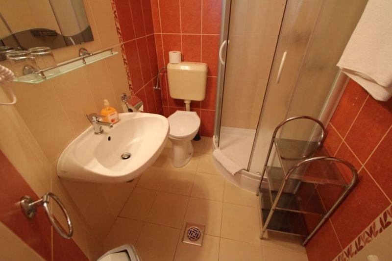 Barackvirag Vendeghaz Hotell Tihany Rum bild
