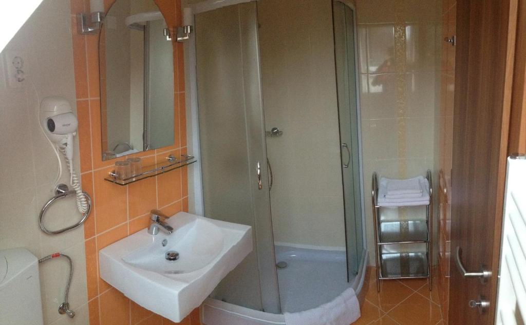 Barackvirag Vendeghaz Hotell Tihany Rum bild